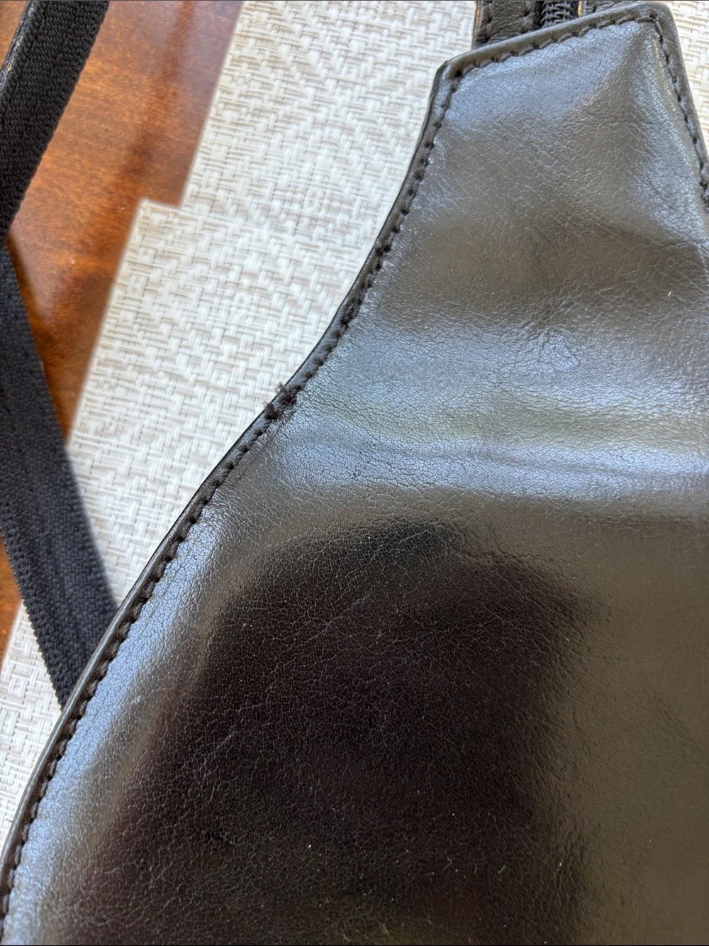 Vintage Italian Petteterria Sling backpack. Beautiful Italian leather.